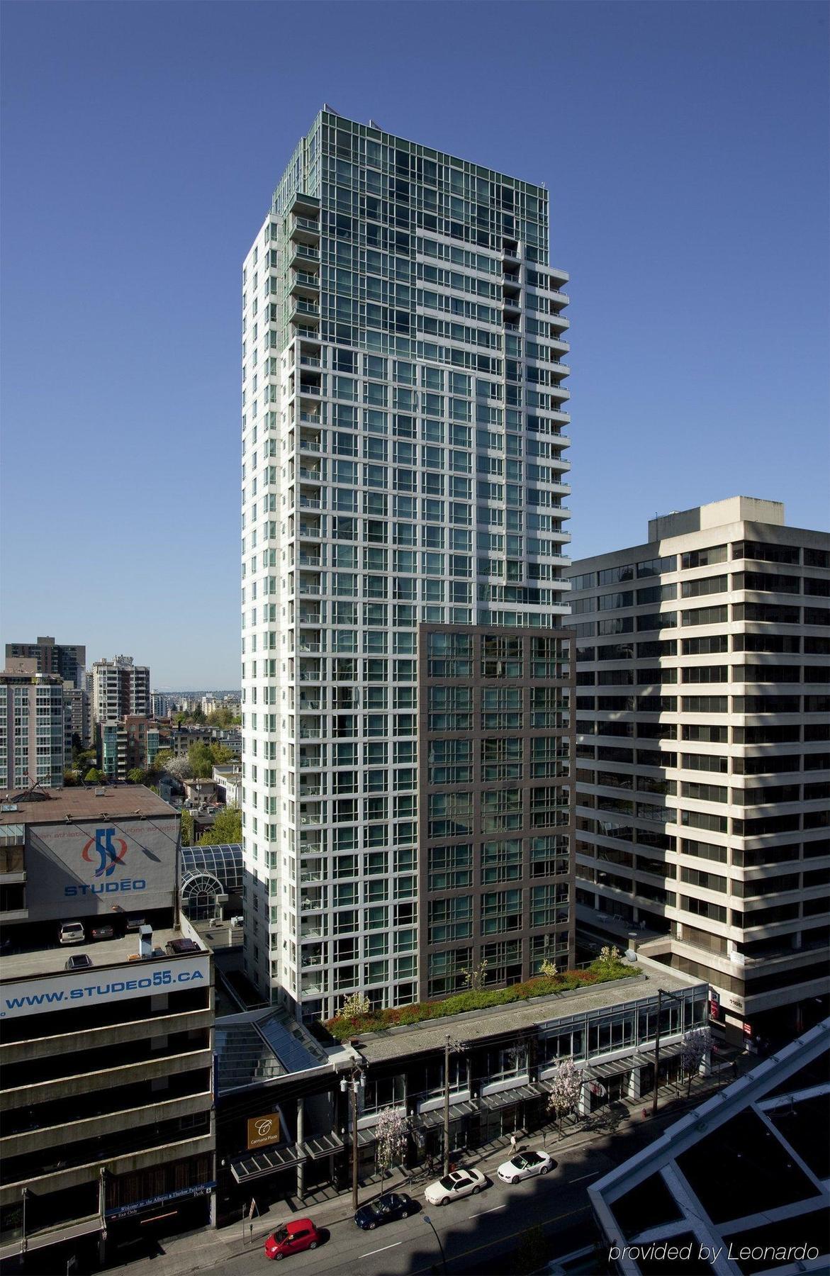 Carmana Plaza Hotel Vancouver Exterior foto